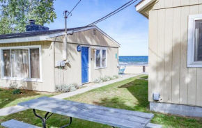 Beach Club of Oscoda - The Lakeshore Cottage